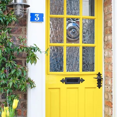 St Catherines Place *