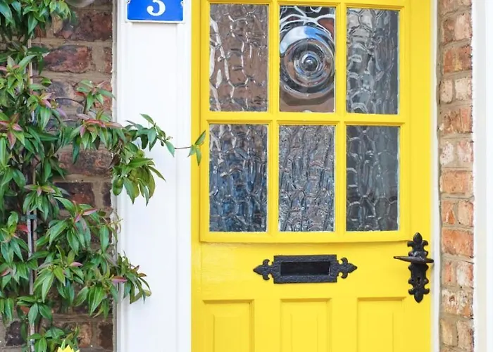 St Catherines Place *