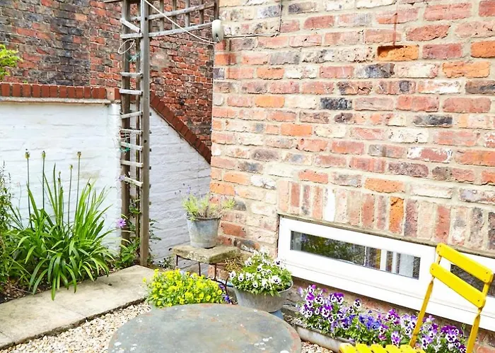 St Catherines Place * York