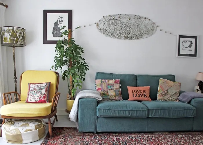 St Catherines Place *